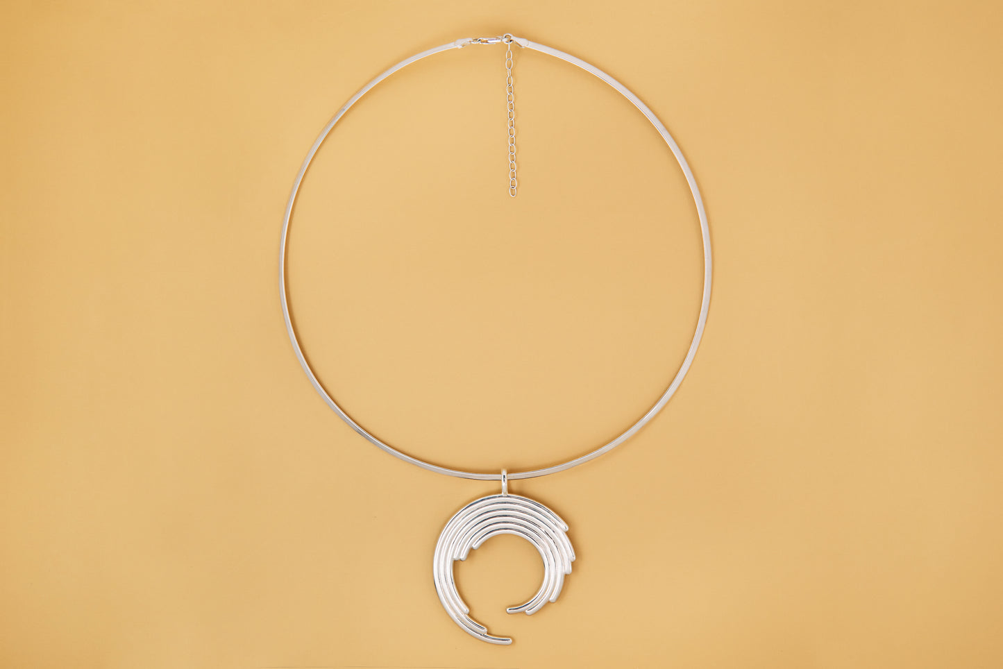 The Large O Necklace